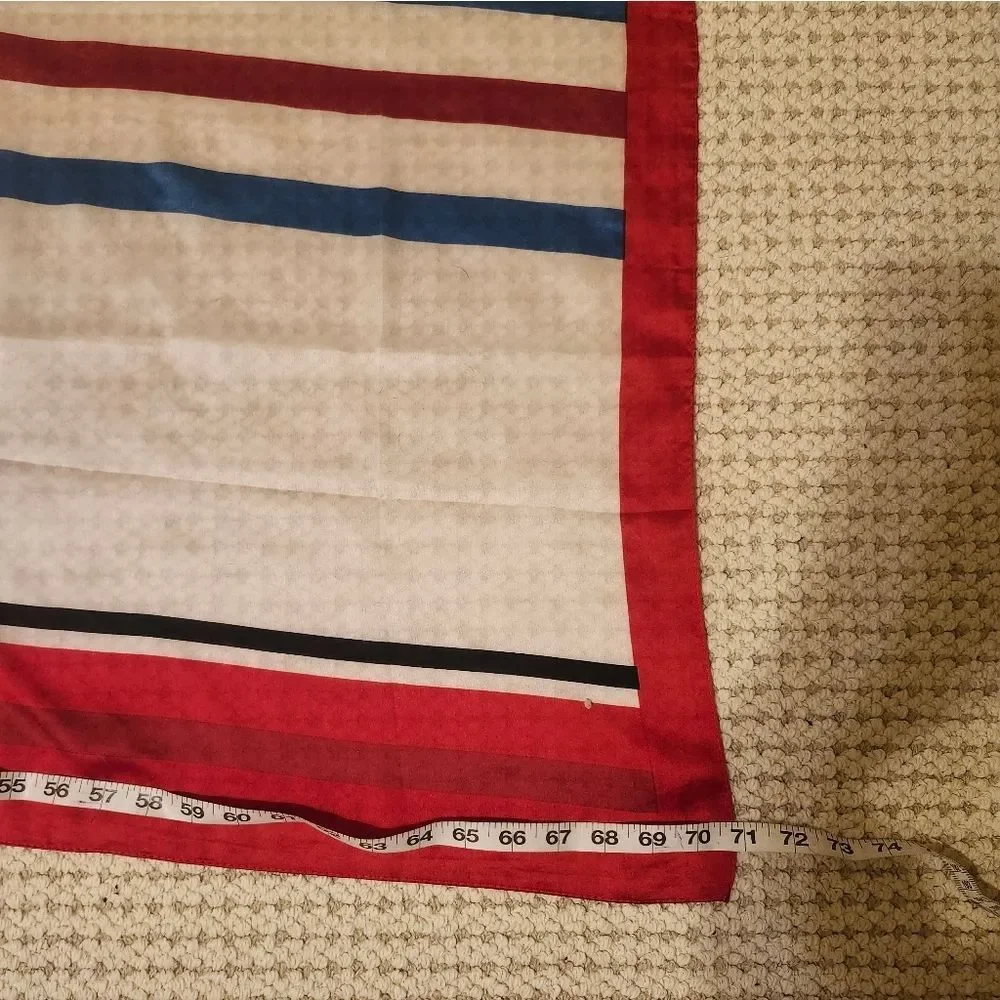 Oversized 100% Silk Equestrian Horse Print Scarf Bold Red Border Ret. 125€/$150